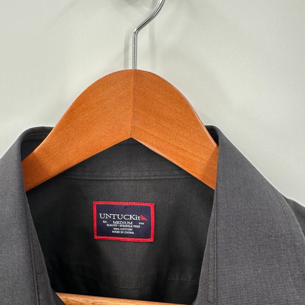 UNTUCKIT Solid Black Stone 100% Cotton Button Down Shirt // M - Picture 4 of 8